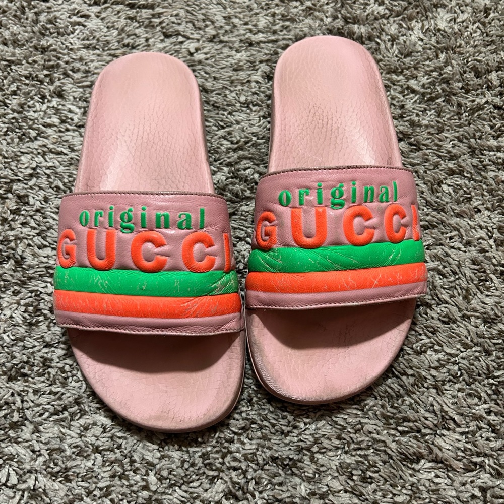 Gucci flip flops